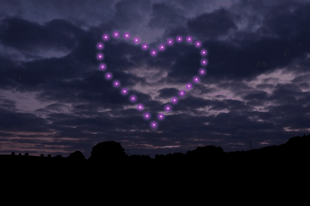 Heart with 30 drones in the wedding drone light show